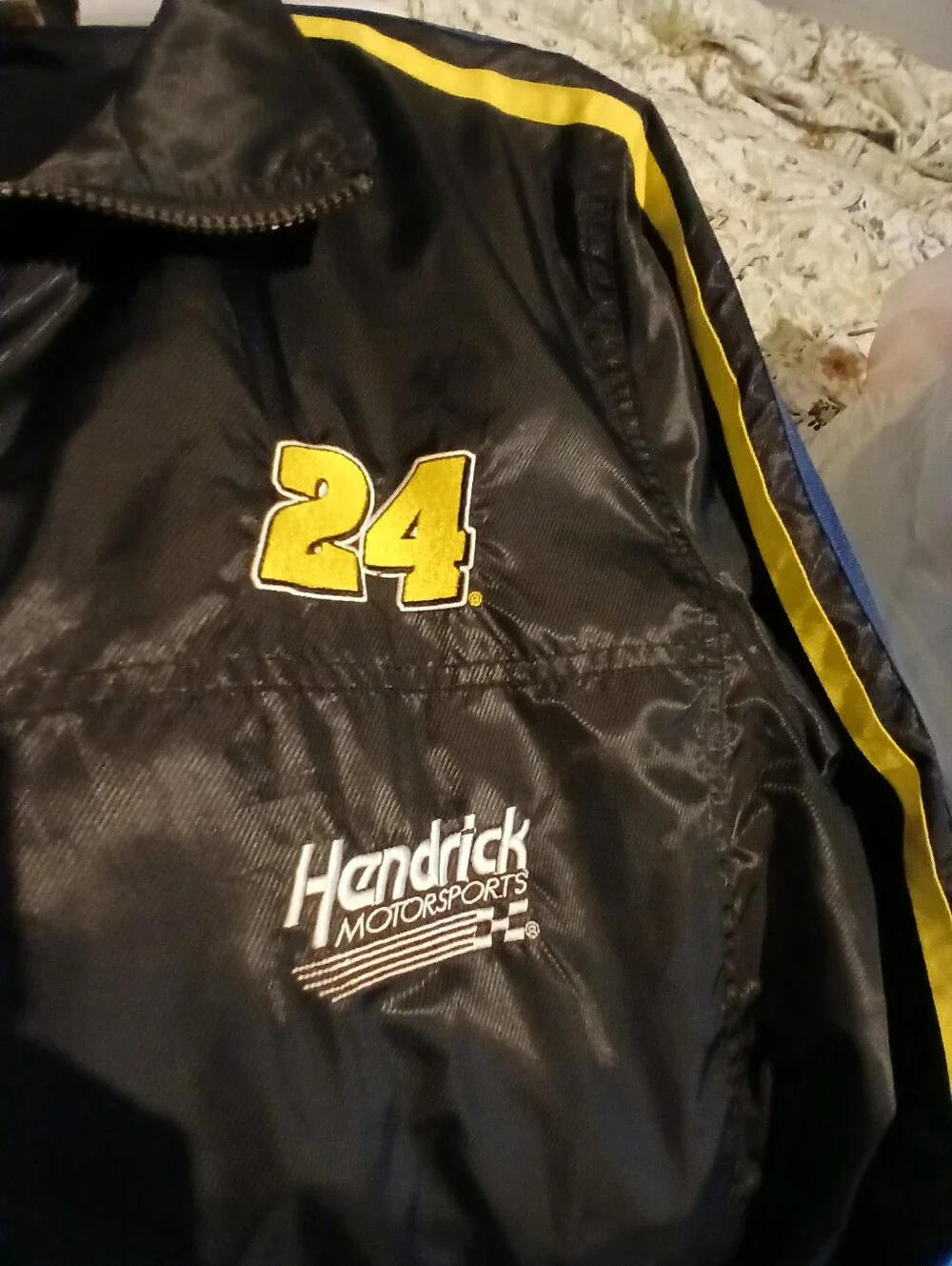 Chase Authentics Vintage Black and Yellow Jeff Gordon Racing Jacket,Large,FF#408